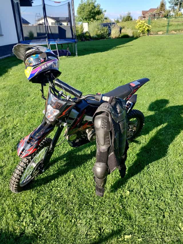 Predám motorku crossu