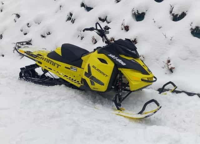 Ski-doo summit X - T3