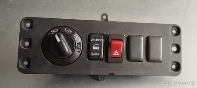 Ovládanie 4x4 tlačítka,vypínače Nissan Navara