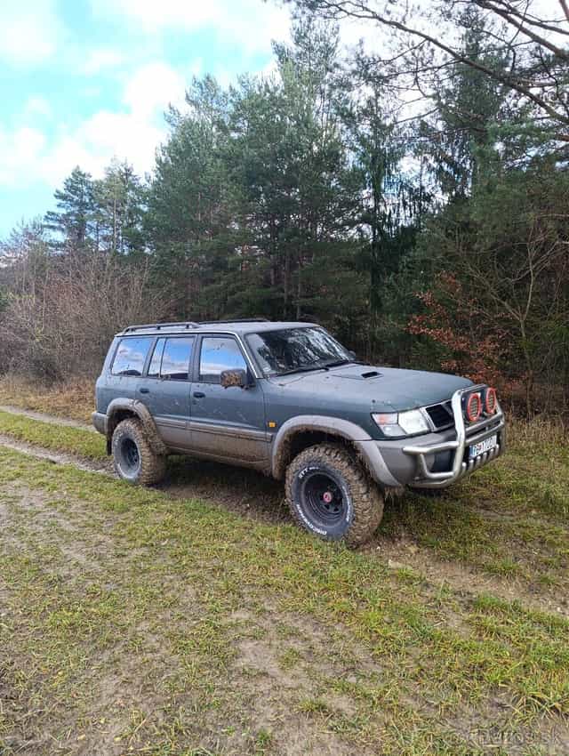 Predám Nissan patrol y61