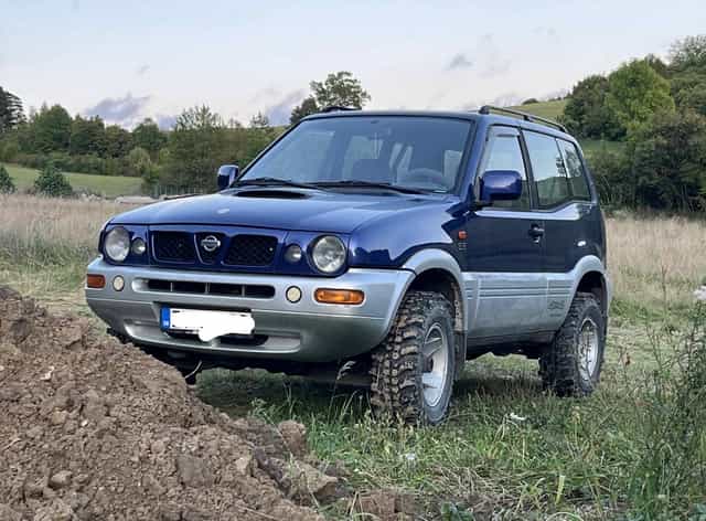 Nissan terrano