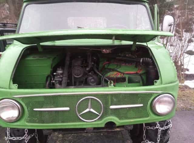 Mercedes Benz Unimog