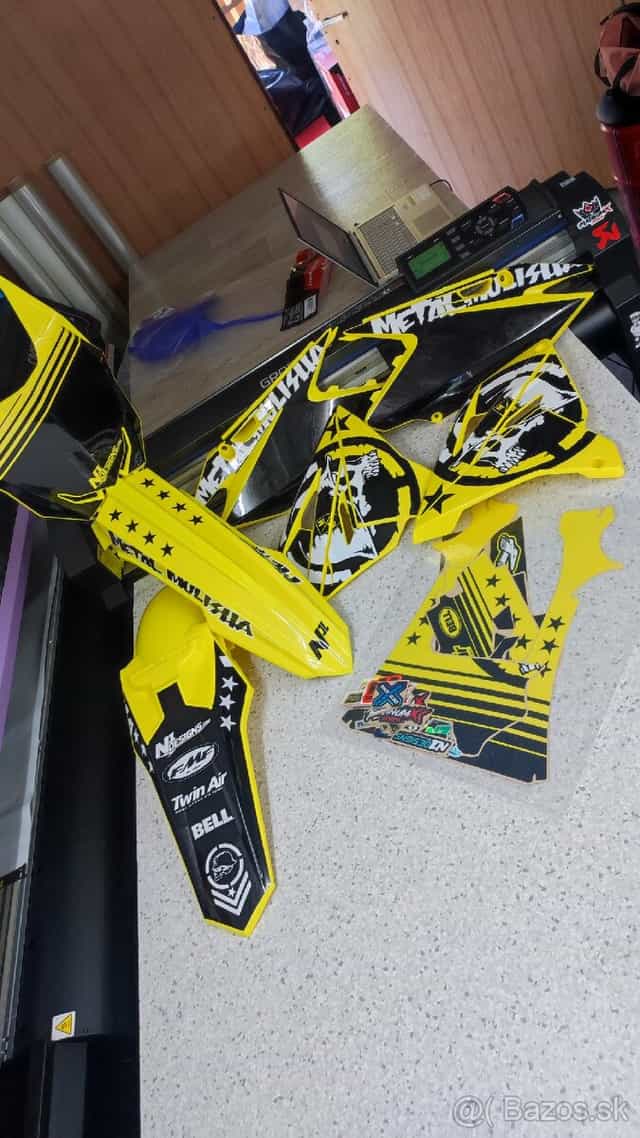 Plasty+polepy Restyle Suzuki RM125+250 01-08