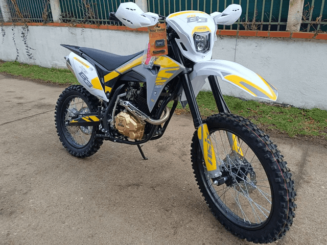 Enduro ASIX XB-83