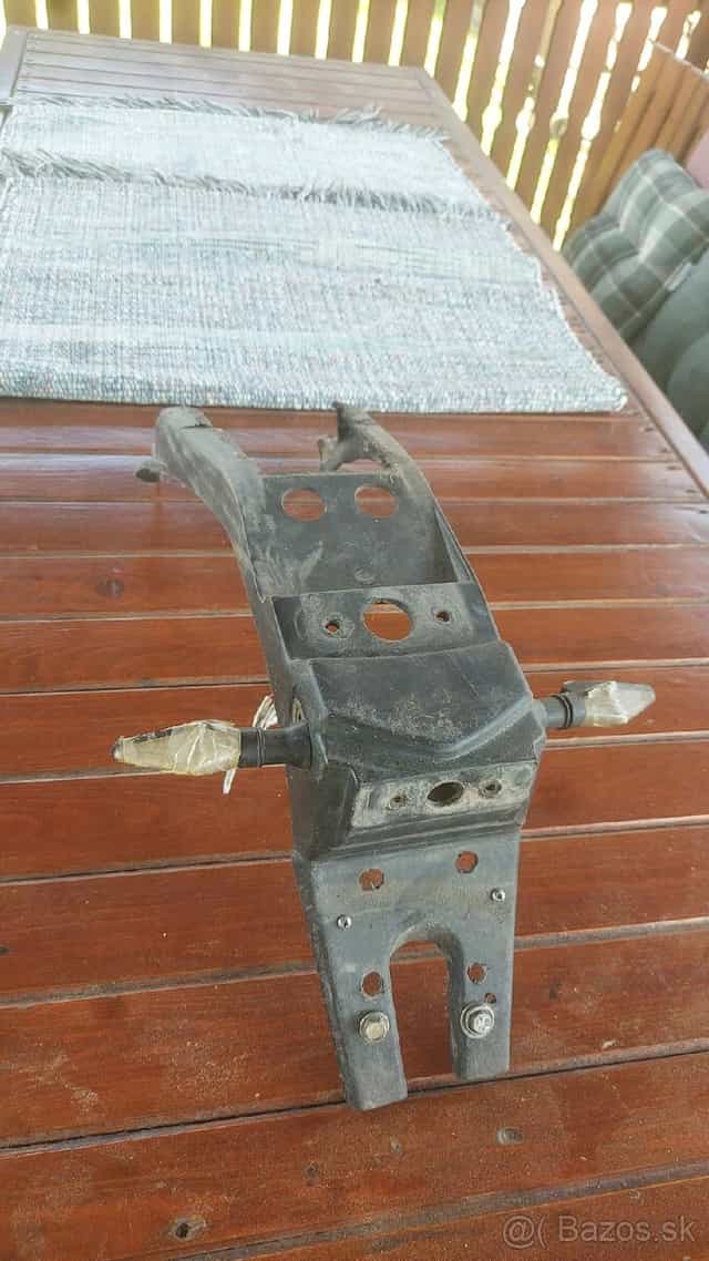 Drziak spz yamaha wrf