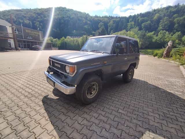 Toyota Land cruiser 70