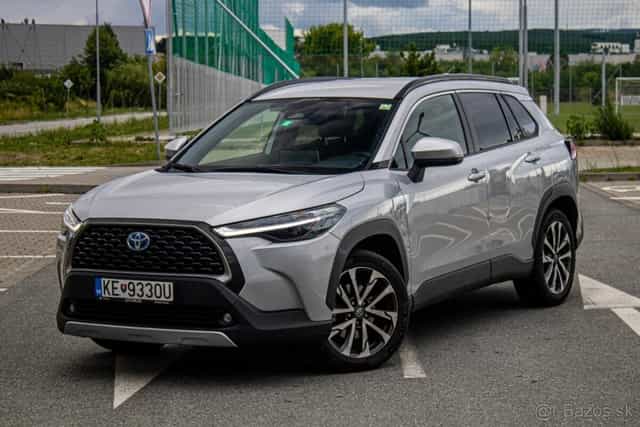 Toyota Corolla Cross 2.0 Hybrid 197k e-CVT STYLE 4x4