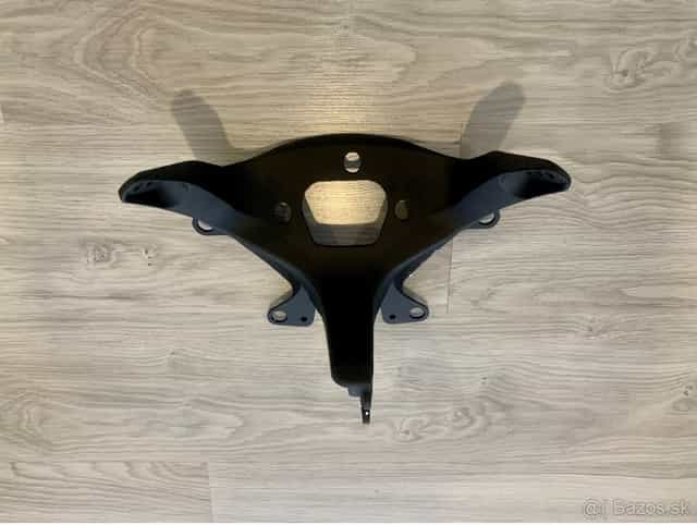 Predám držiak - lešenie pre Yamaha yzf R6