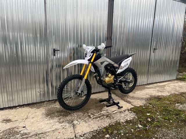 Cross enduro Asix xb83 250cm3. 0km