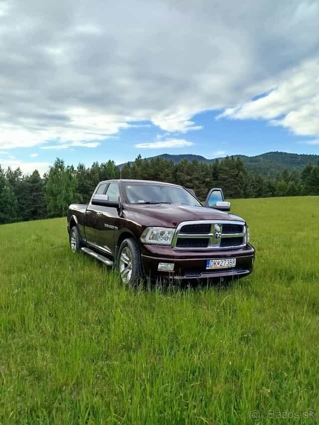 Dodge RAM 1500 V8 5.7 Hemi LPG 6miestne ..Znížená cena..