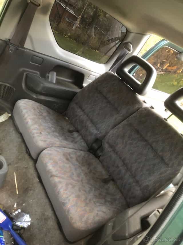 Predám sedačky na suzuki jimny