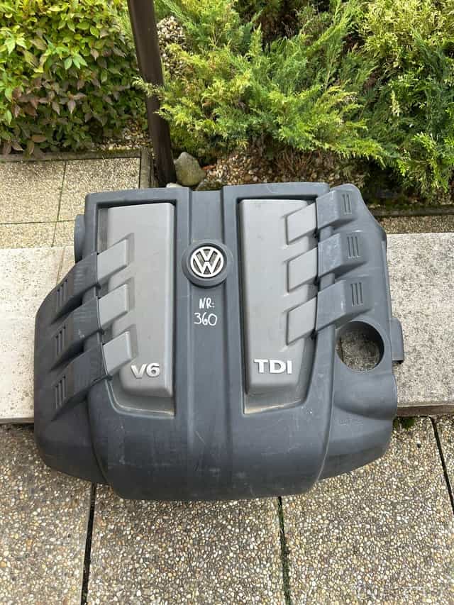 Kryt motora Touareg