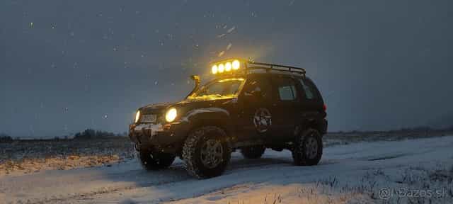 Jeep cherokee liberty kj 2.5 CRD 4x4 offroad špeciál