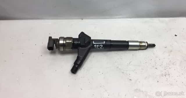 Tryska Nissan Navara D40 2.5 DCI 16600EB300 16600-EB300