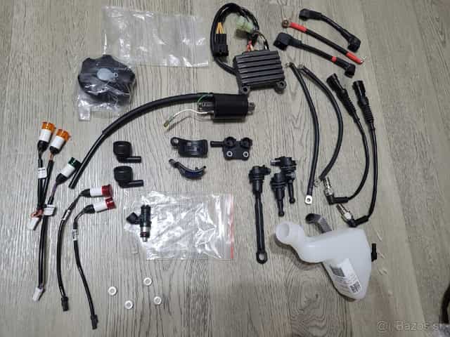 KTM TPI Vstrekovač regulátor Indukčná cievka diely