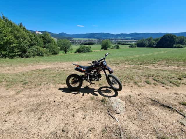 Pit bike