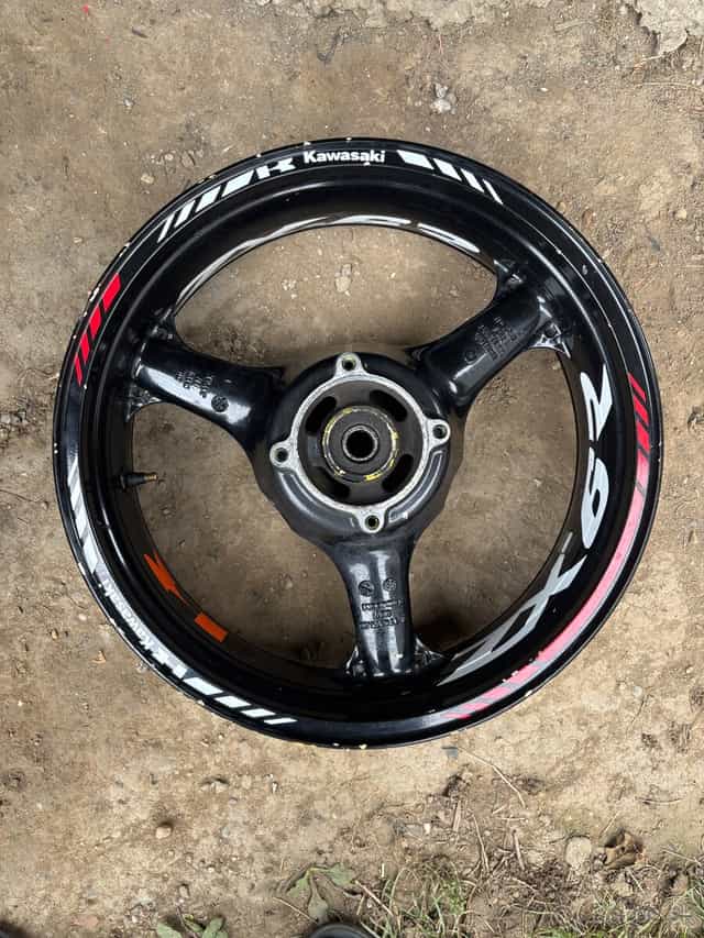 Zadné kolo Kawasaki ZX6R r.v.1998