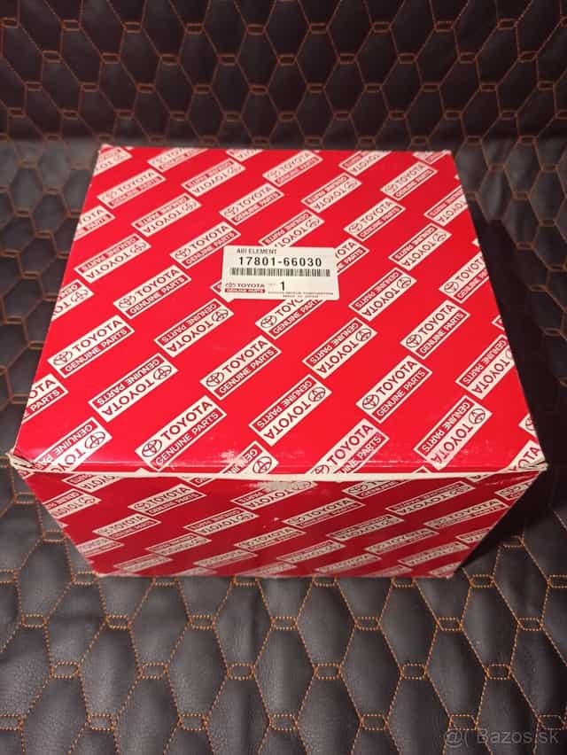 Vzduchový filter OEM Toyota Land Cruiser 80