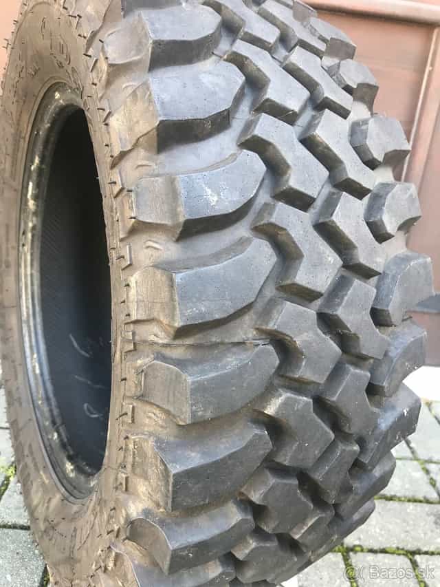 Offroad pneu 235/ 60 R16
