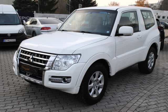 Mitsubishi Pajero 3.2 Diesel - PREDAJ AJ NA SPLÁTKY