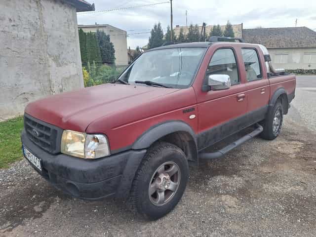 FORD RANGER 2,5 TD 4X4 KLÍMA ŤAŽNÉ