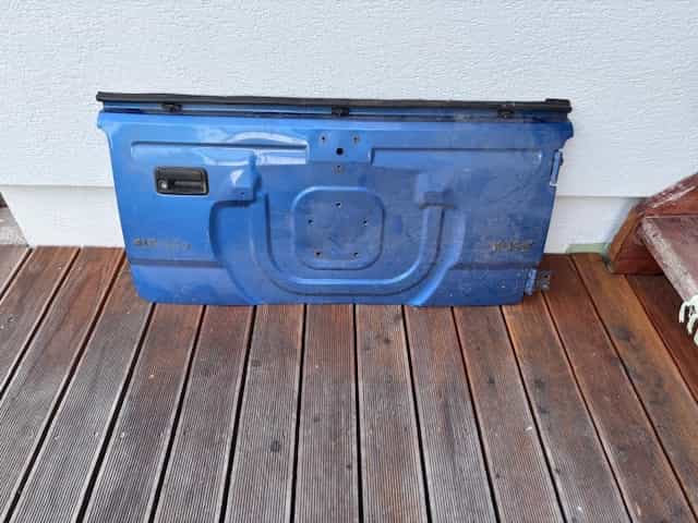 Predám zadné-kufrové dvere na Jimny Cabrio