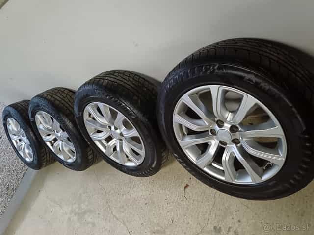Predám zimnú sadu na Range Rover Evoque 235/60/18