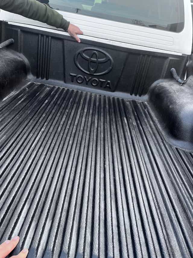 Plast Vaňa do korby Toyota Hilux