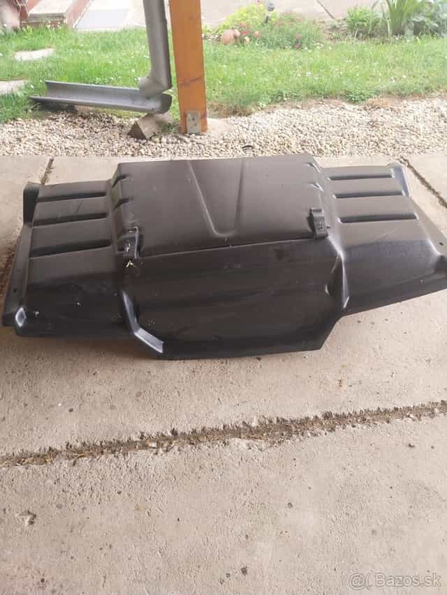 Predna kapotaz na Polaris Sportsman