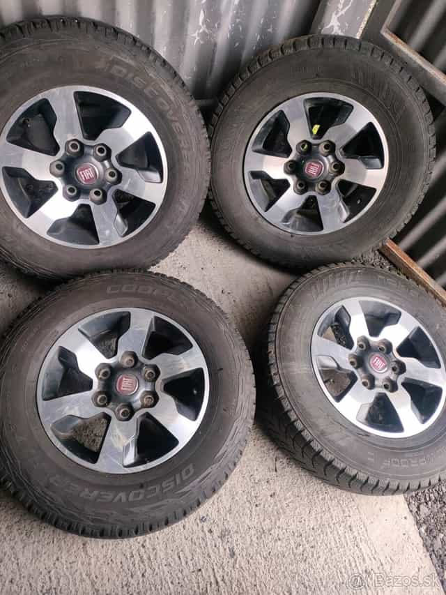 ❄️4ks alu disky orig. Fiat 6x139,7 pneu 205r16 C