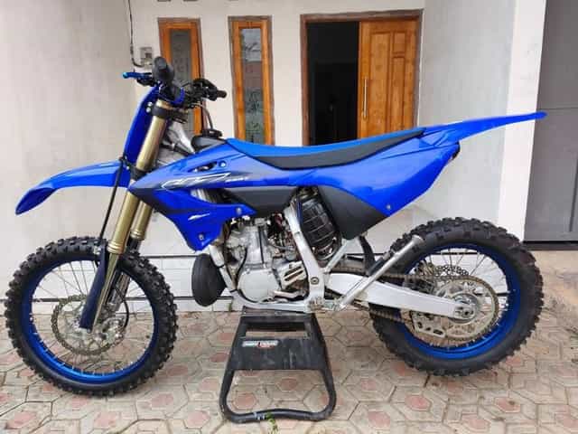 Predám Yamahu YZ250F 2024