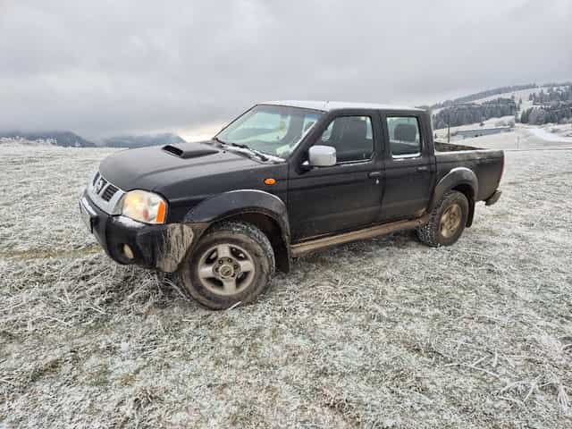 nissan navara np300