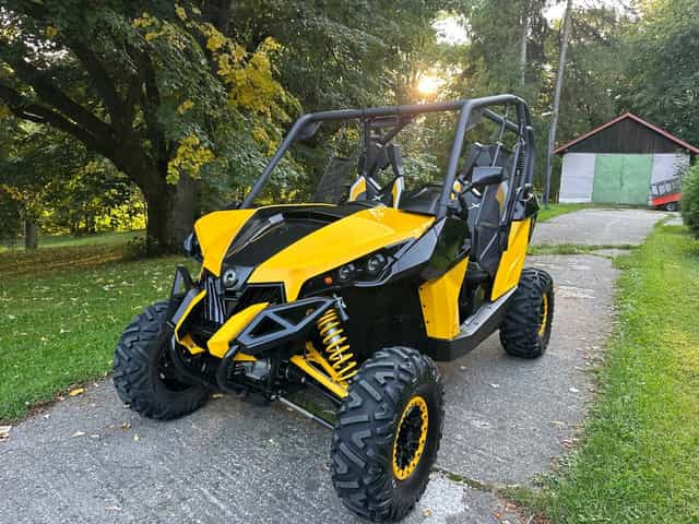 CAN-AM MAVERICK 1000R