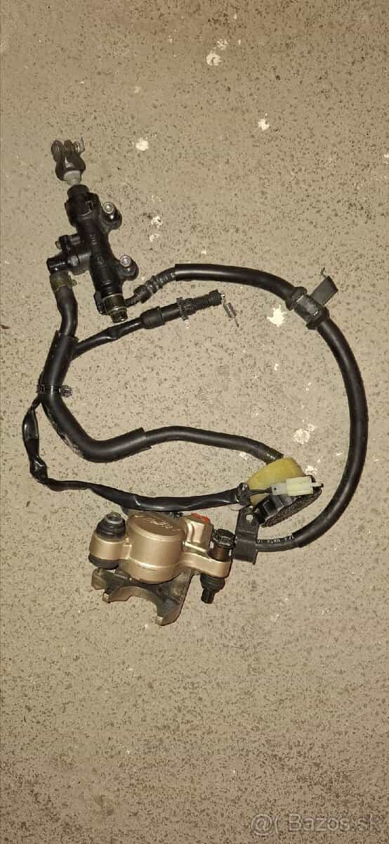 Honda CB 600 Hornet F zadná brzda - bez páky