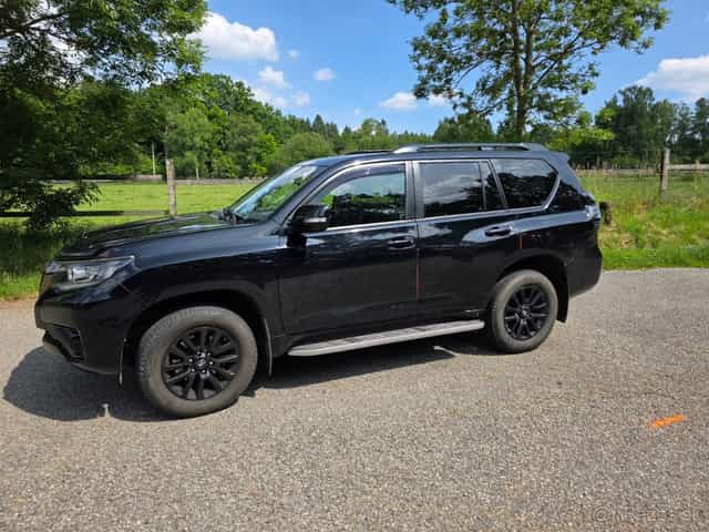 Toyota LC150 ,diesel,automat,Executice , 7míst , stř.okno