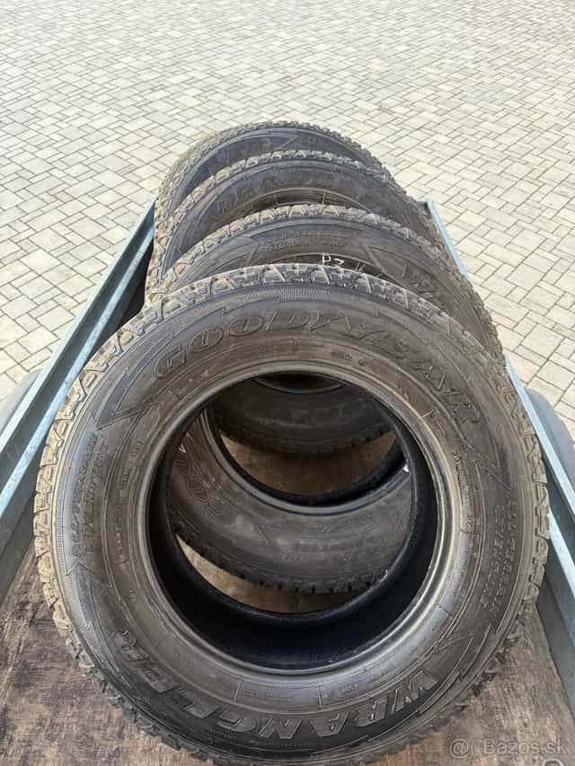 Predám Pneu 255/70 R18 116H ALL TERRAIN