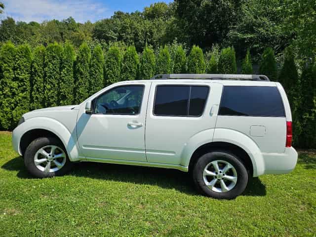 Nissan Pathfinder 7miest, kup. v SR