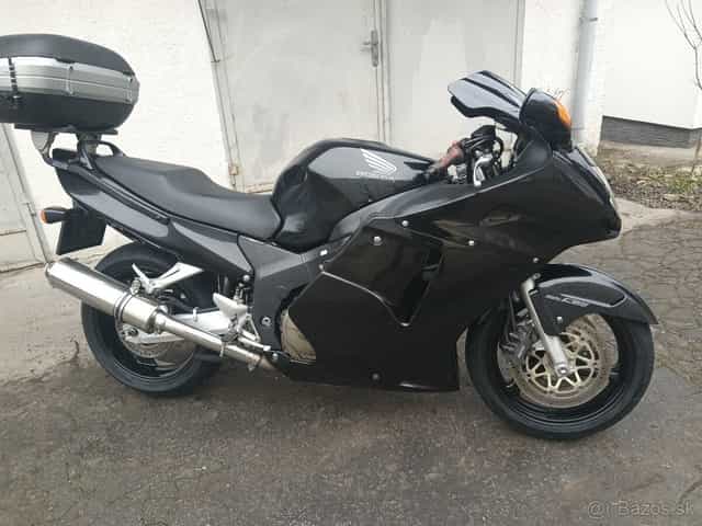 Honda CBR 1100 XX super blackbird