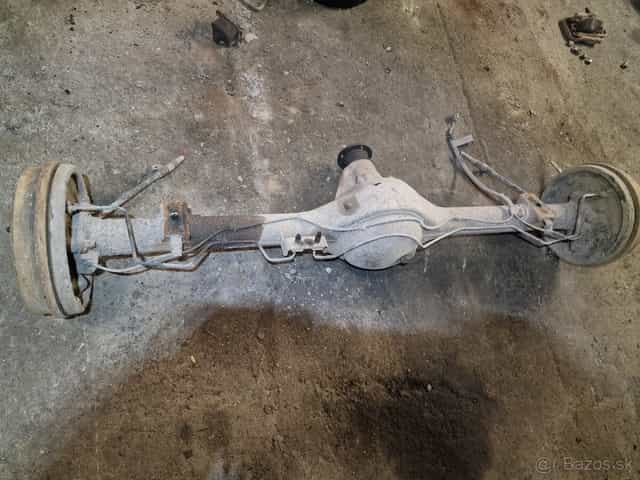 Zadna naprava Isuzu D-max II