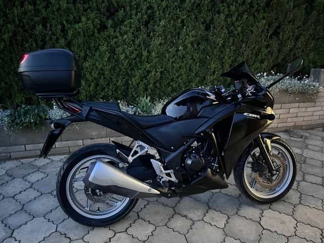 Honda CBR250r