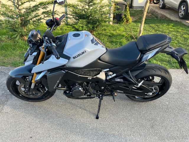 SUZUKI GSX-S 1000 r.v.2023 – TOP STAV