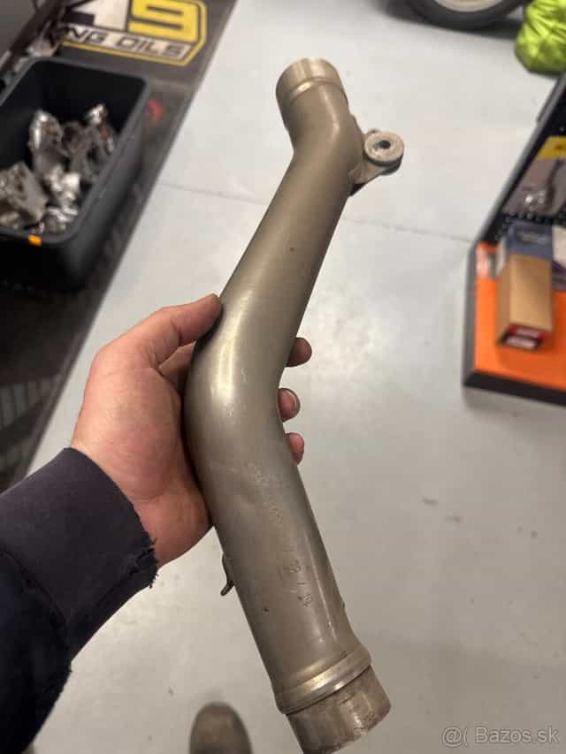 Zvod vyfuku (stredný) na enduro ktm excf