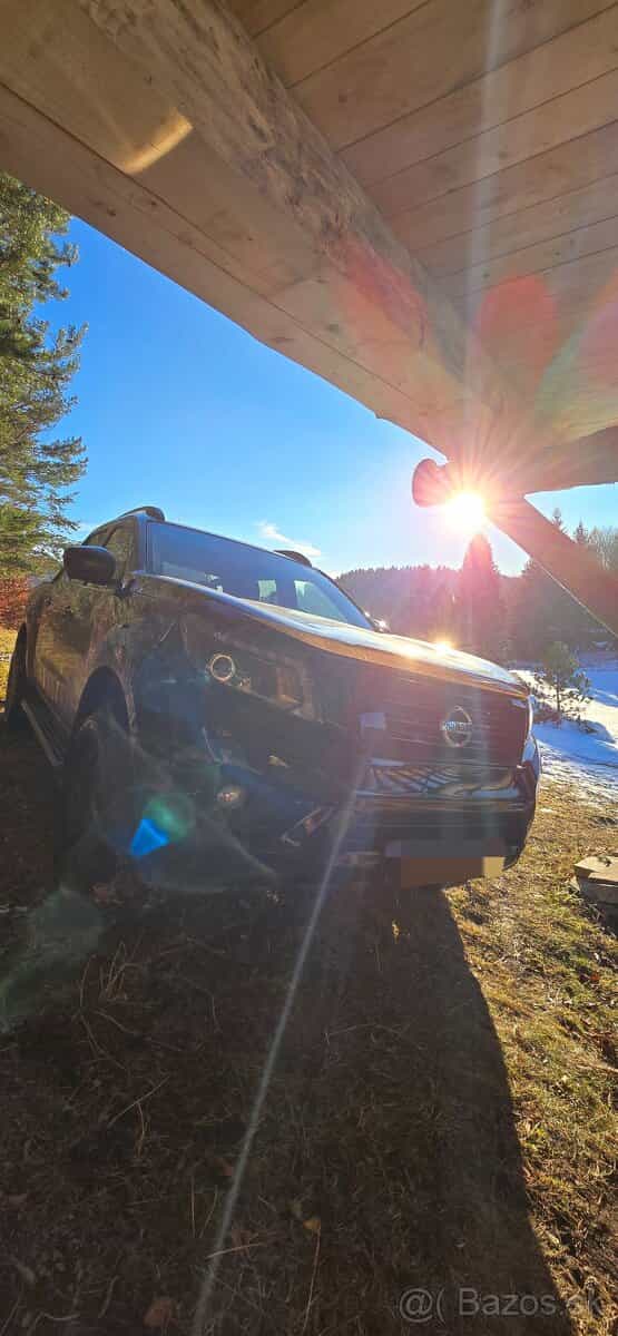 Predám Nissan Navara DoubleCab TOP Stav
