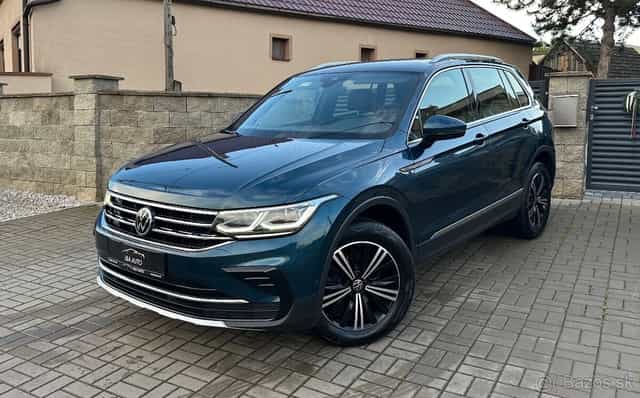 VW TIGUAN 4MOTION 2.0TDi DSG 110kW 2021 VIRTUAL/ŤAŽNÉ/MATRIX