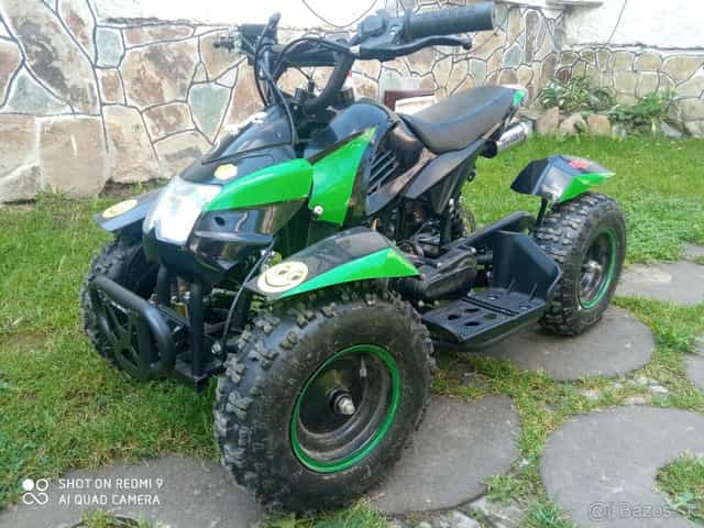 Detská benzínová štvorkolka 50cm3