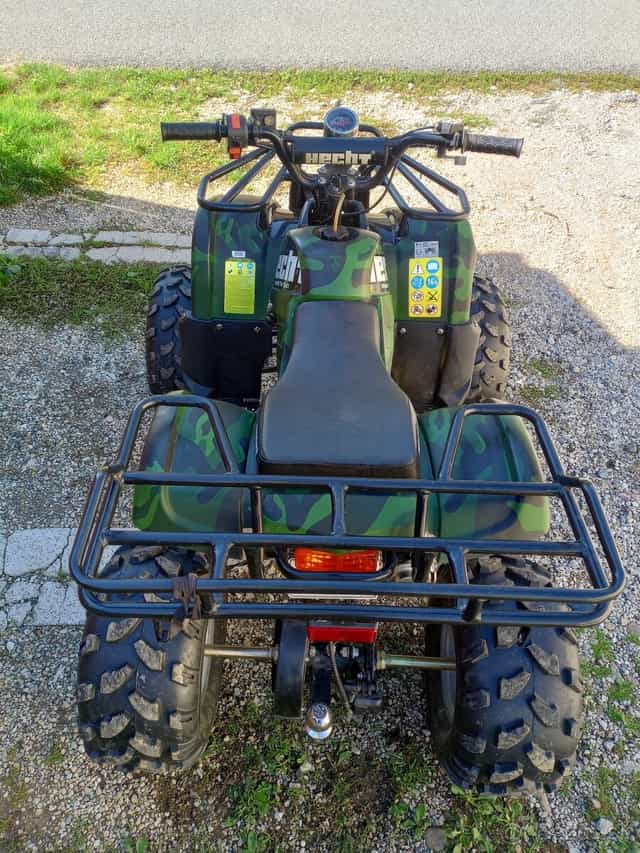 Predám benzínovú štvorkolku Hecht Army 56125