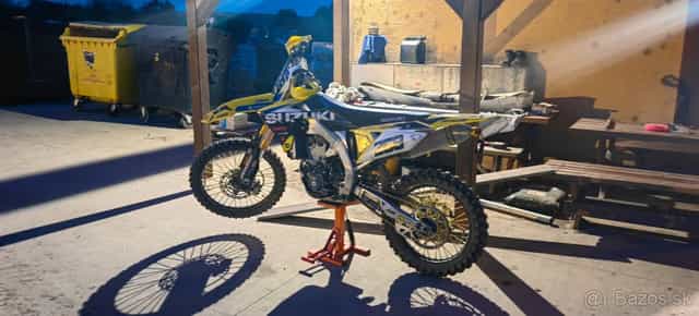 Predám tuto krásnu Suzuki RMZ 450 2019