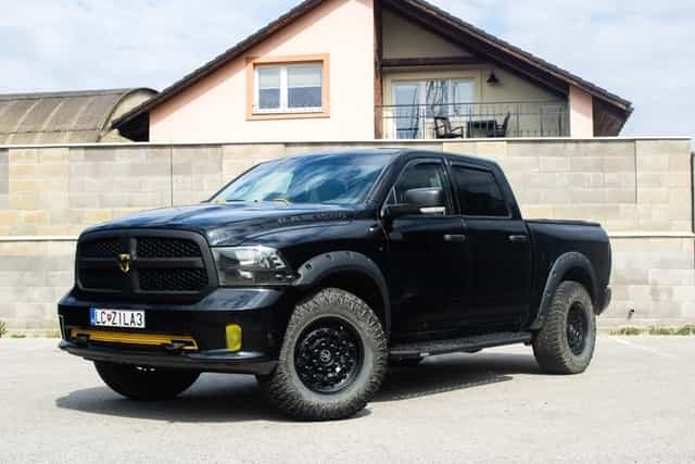 Dodge RAM 1500 5.7 HEMI