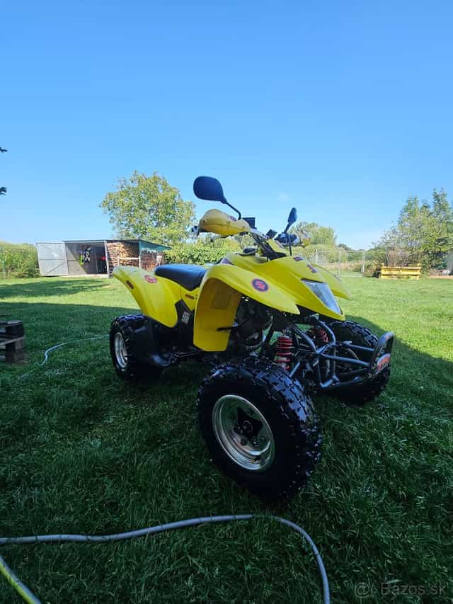 Suzuki LTZ 250