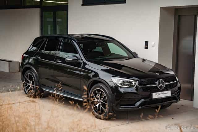Mercedes-Benz GLC 300 4Matic AMG Line / Night Edition
